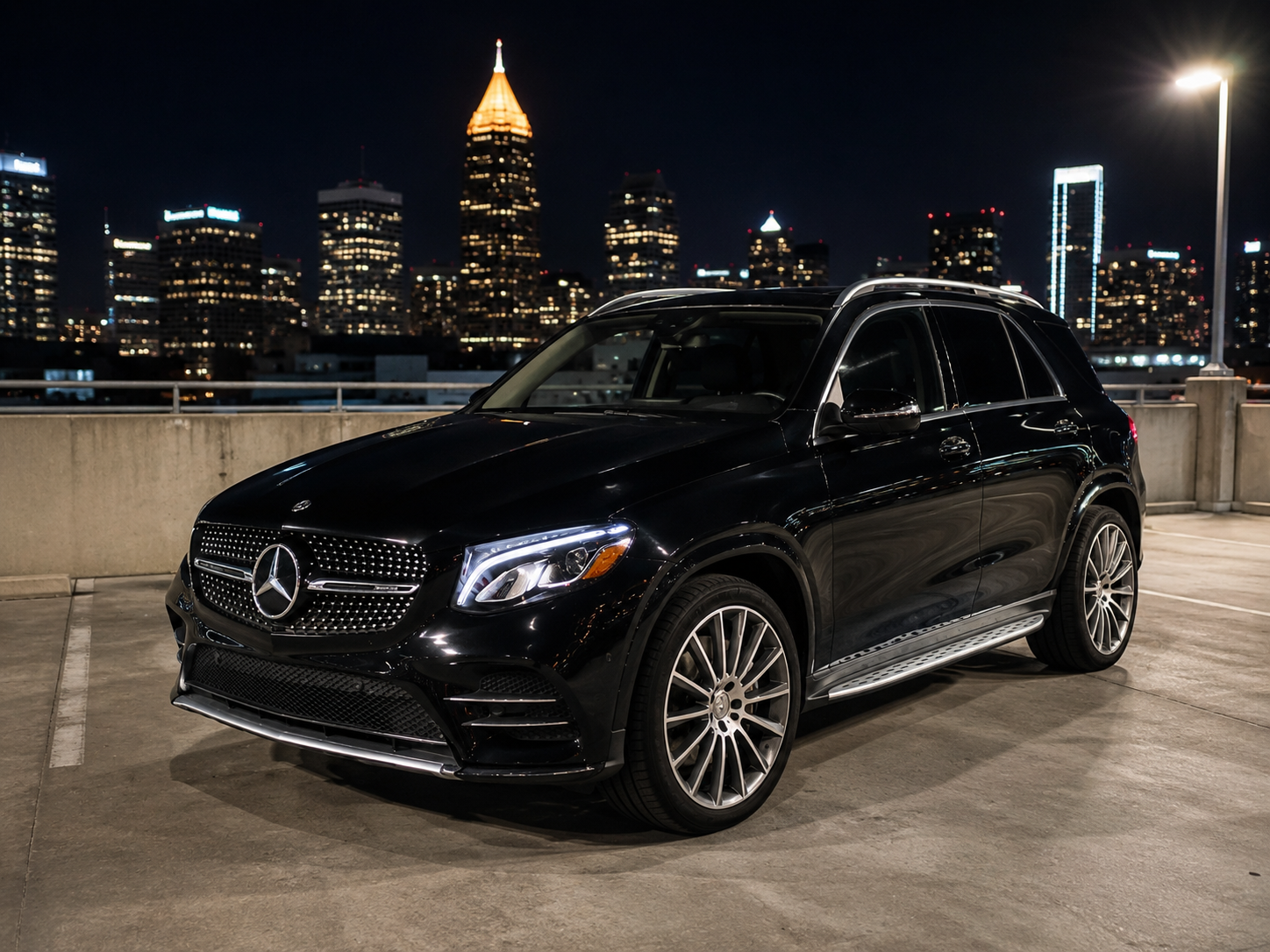 Mercedes-Benz GLC 43 AMG — Night